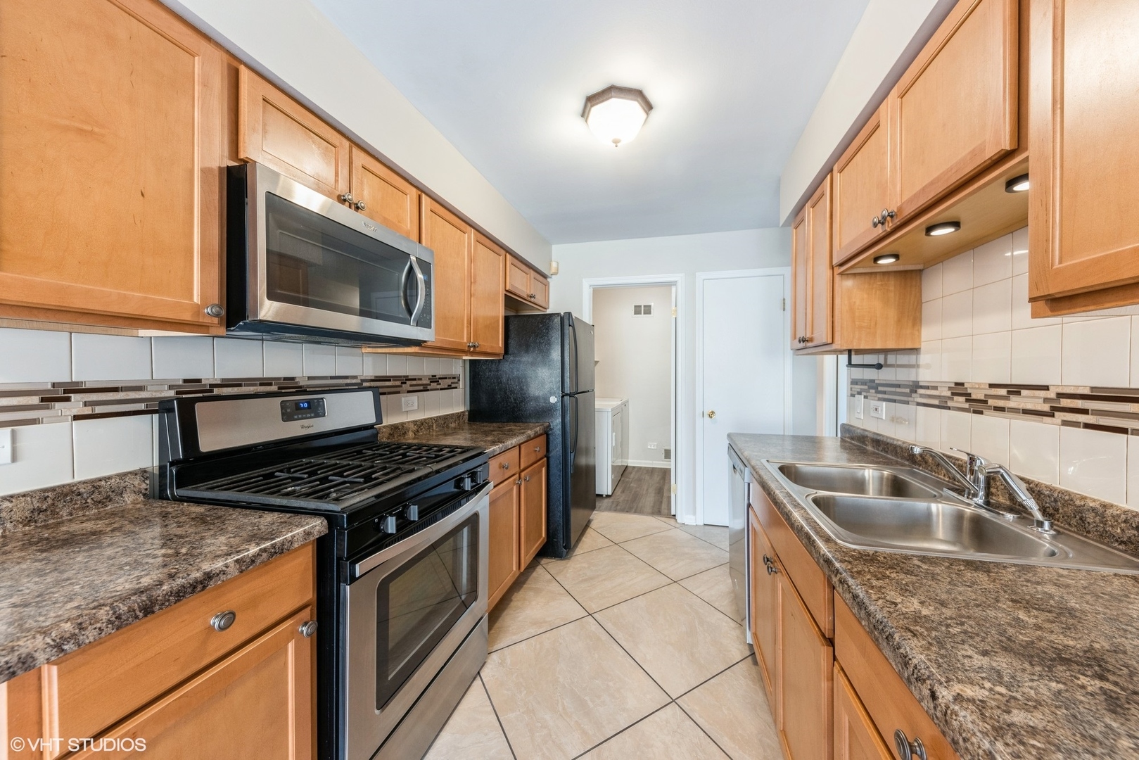 414 Tanglewood Court, Vernon Hills, IL 60061