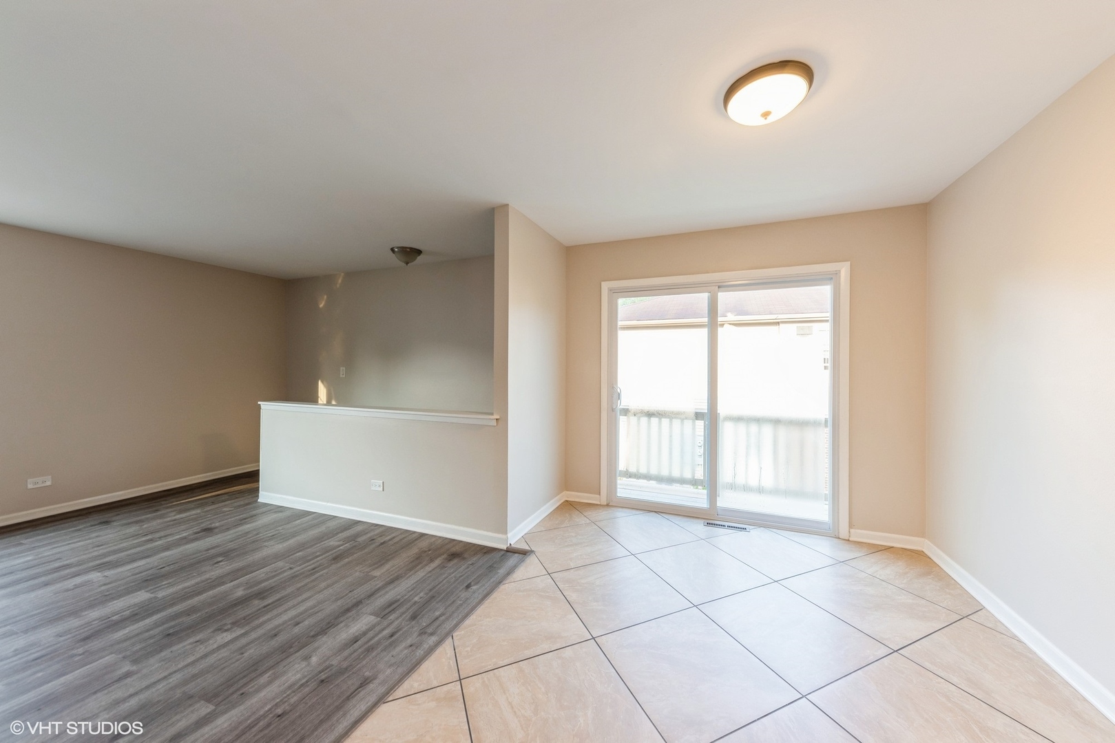 414 Tanglewood Court, Vernon Hills, IL 60061