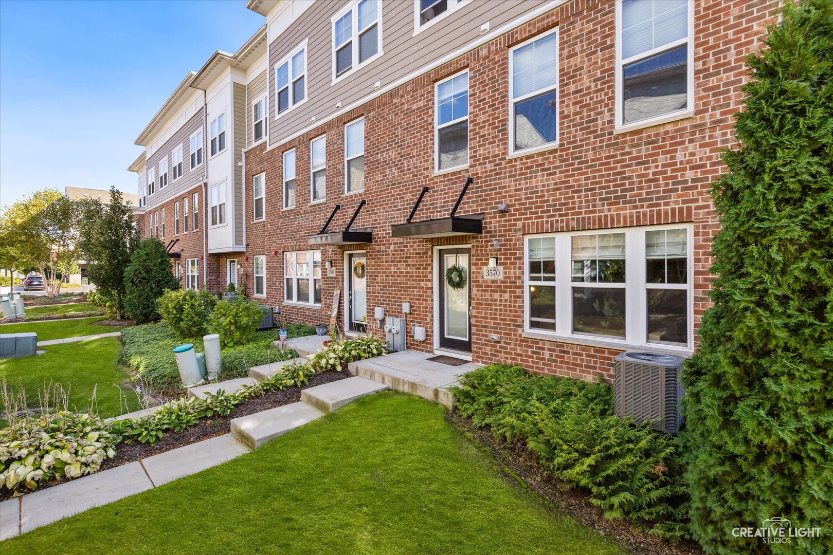 3570 Sawgrass Drive, Woodridge, IL 60517