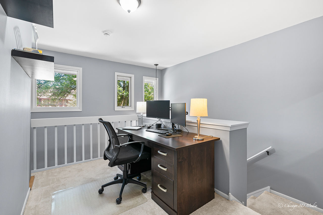 1204 Beau Drive, Park Ridge, IL 60068