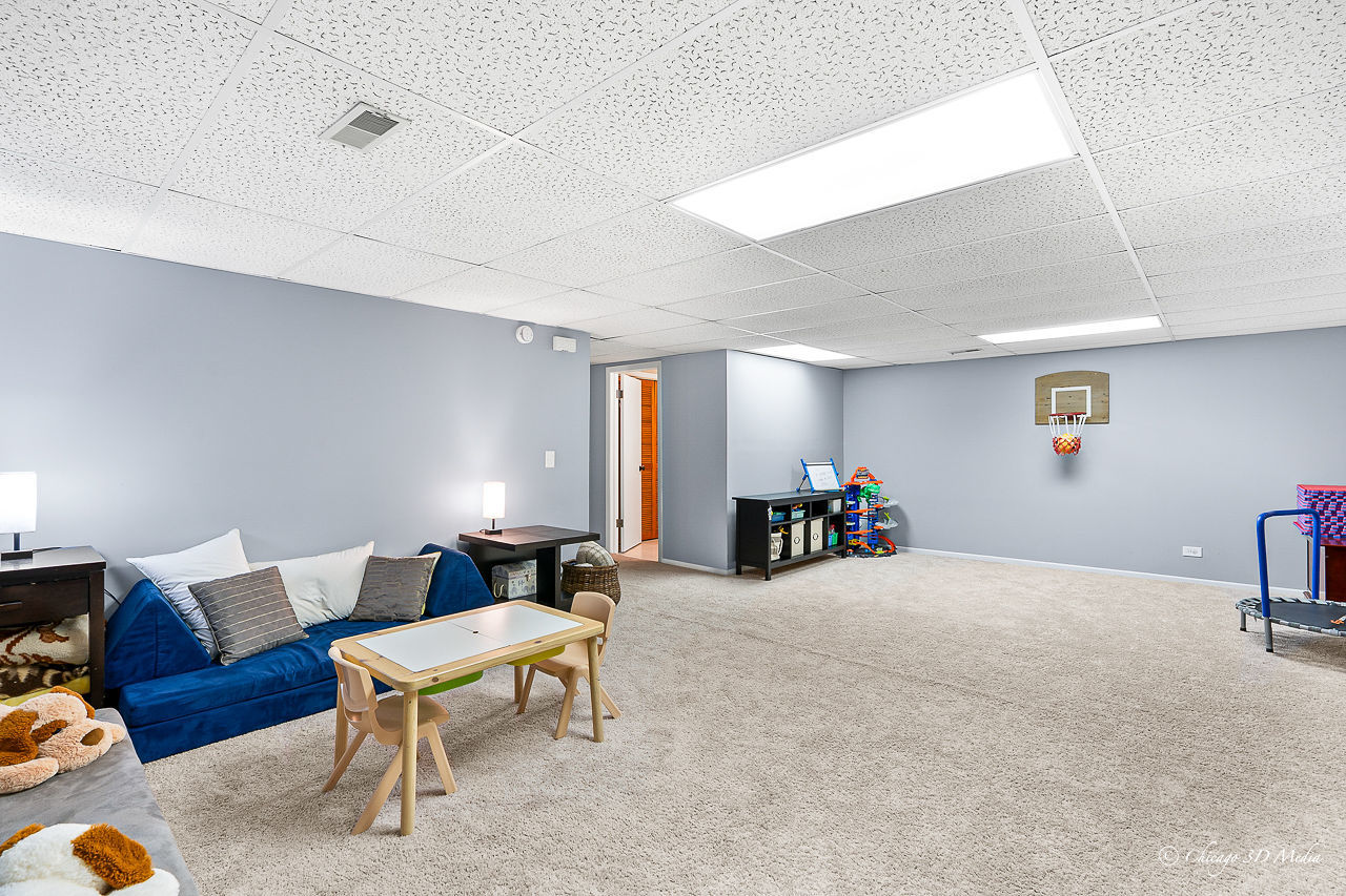 1204 Beau Drive, Park Ridge, IL 60068