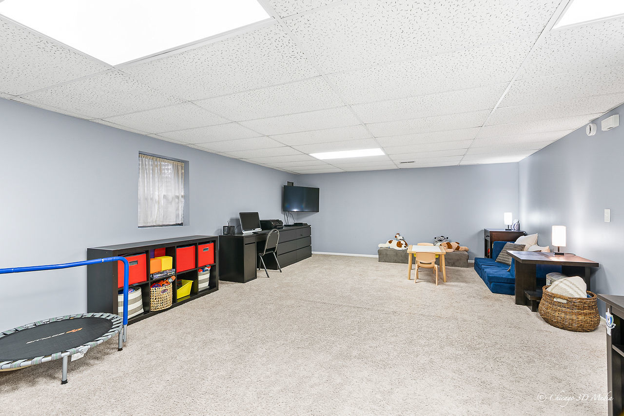 1204 Beau Drive, Park Ridge, IL 60068