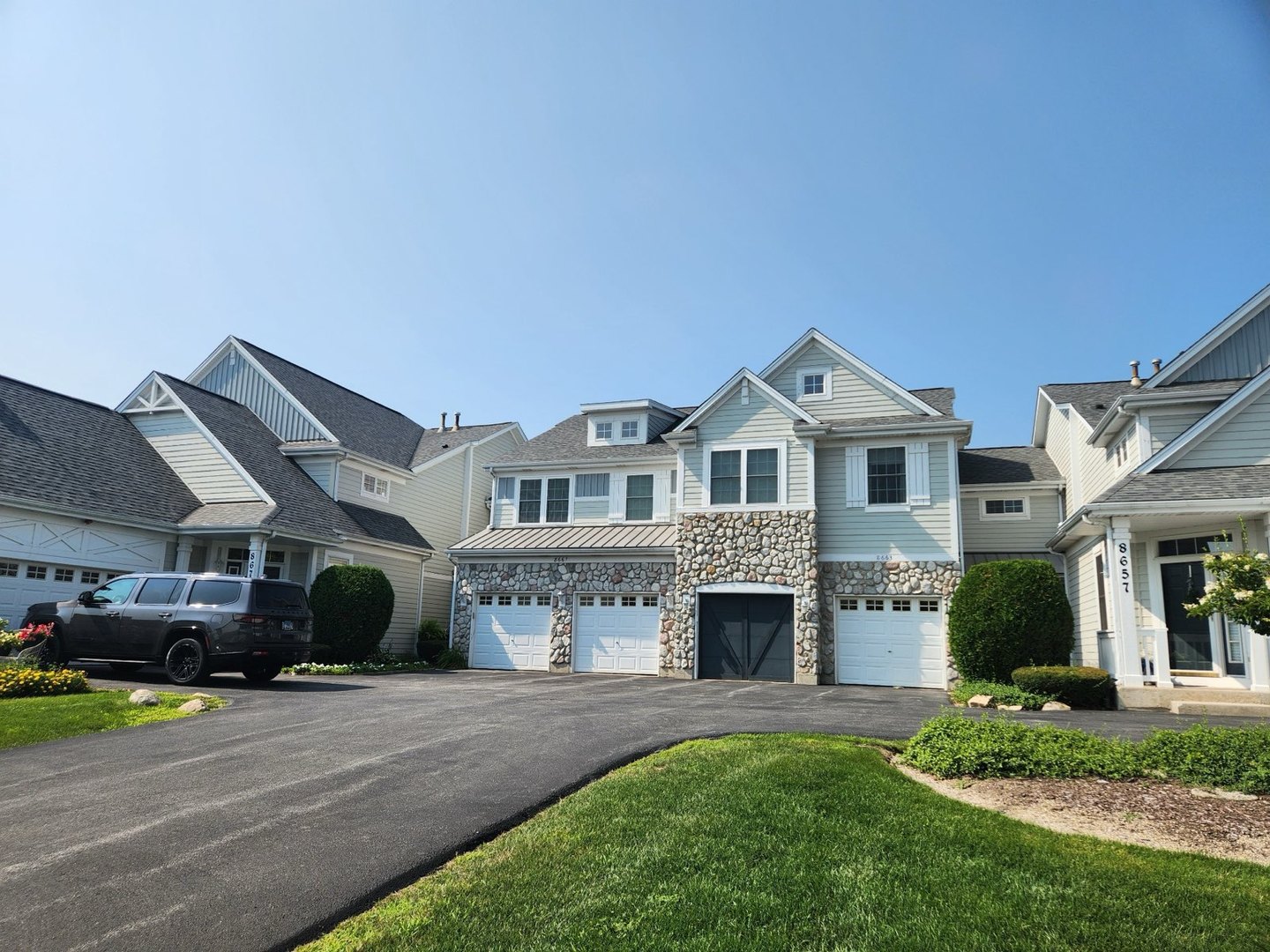 8667 W saddlebred Court #10-3, Frankfort, IL 60423