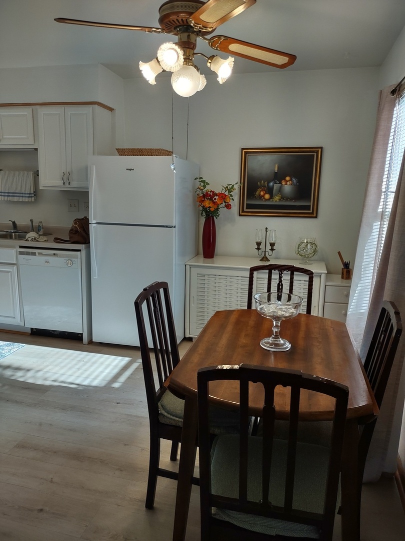 2214 Dorchester Court #0, Schaumburg, IL 60194