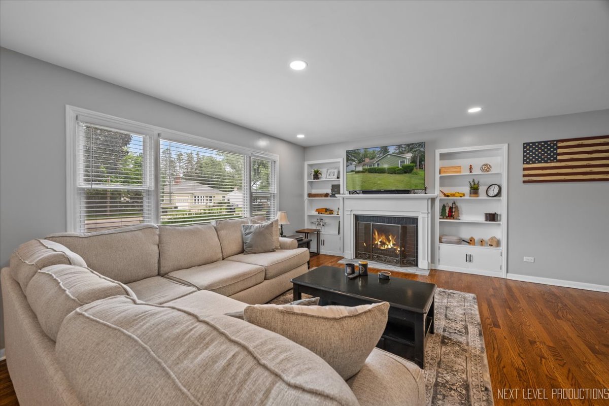 129 Weaver Drive, Cary, IL 60013