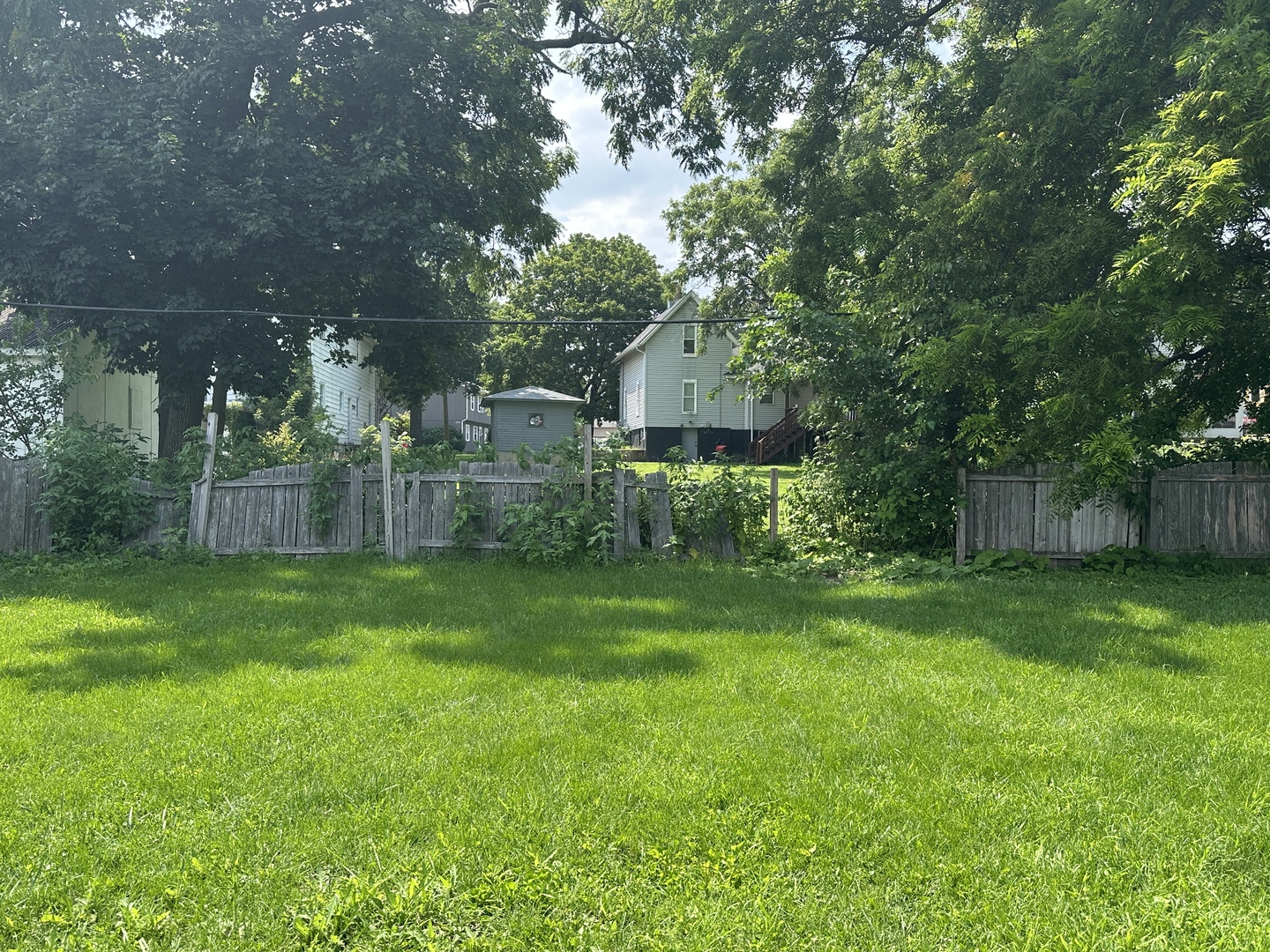 334 N CRYSTAL Street, Elgin, IL 60123