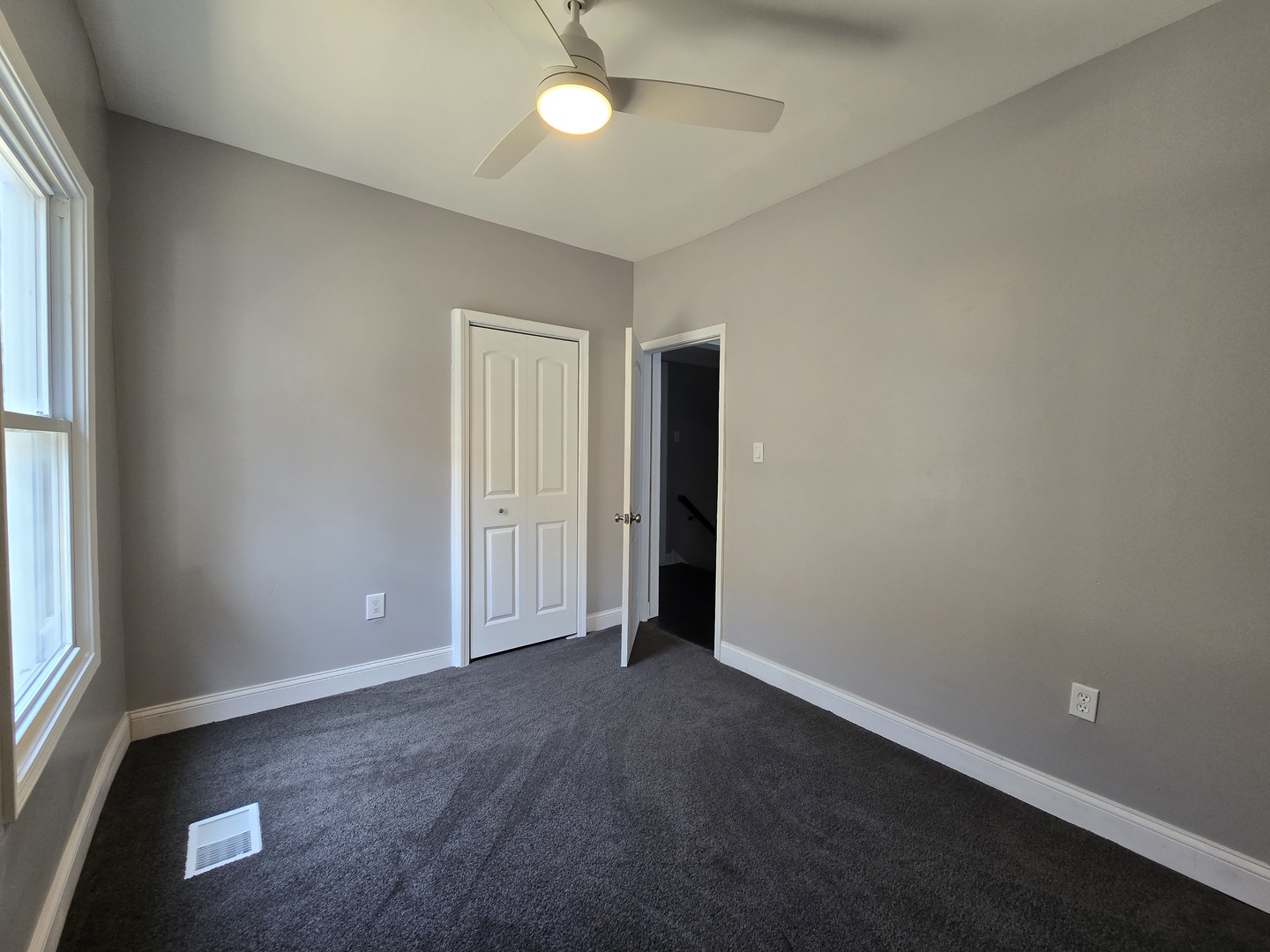 10215 S Emerald Avenue, Chicago, IL 60628