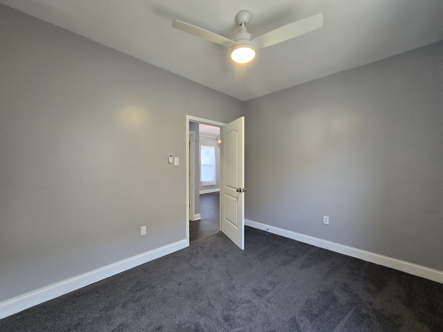 10215 S Emerald Avenue, Chicago, IL 60628
