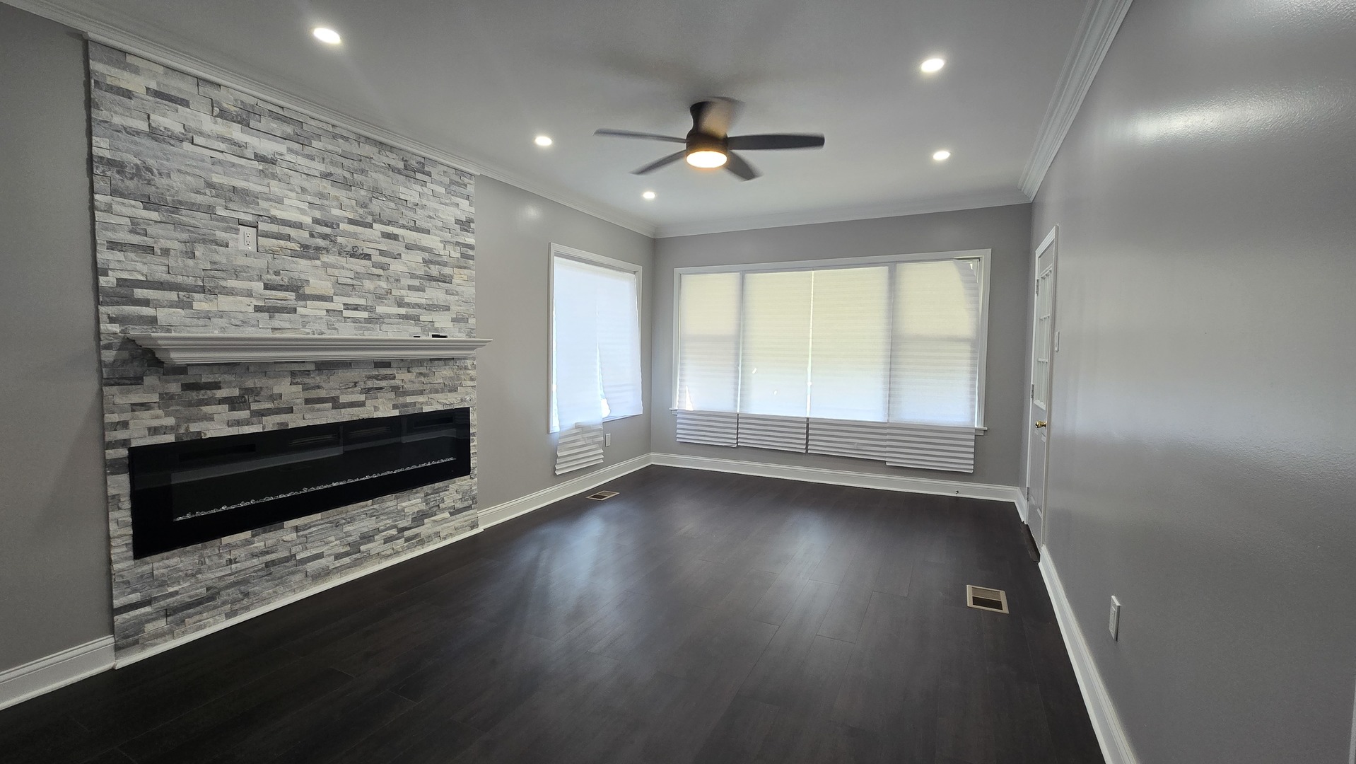 10215 S Emerald Avenue, Chicago, IL 60628