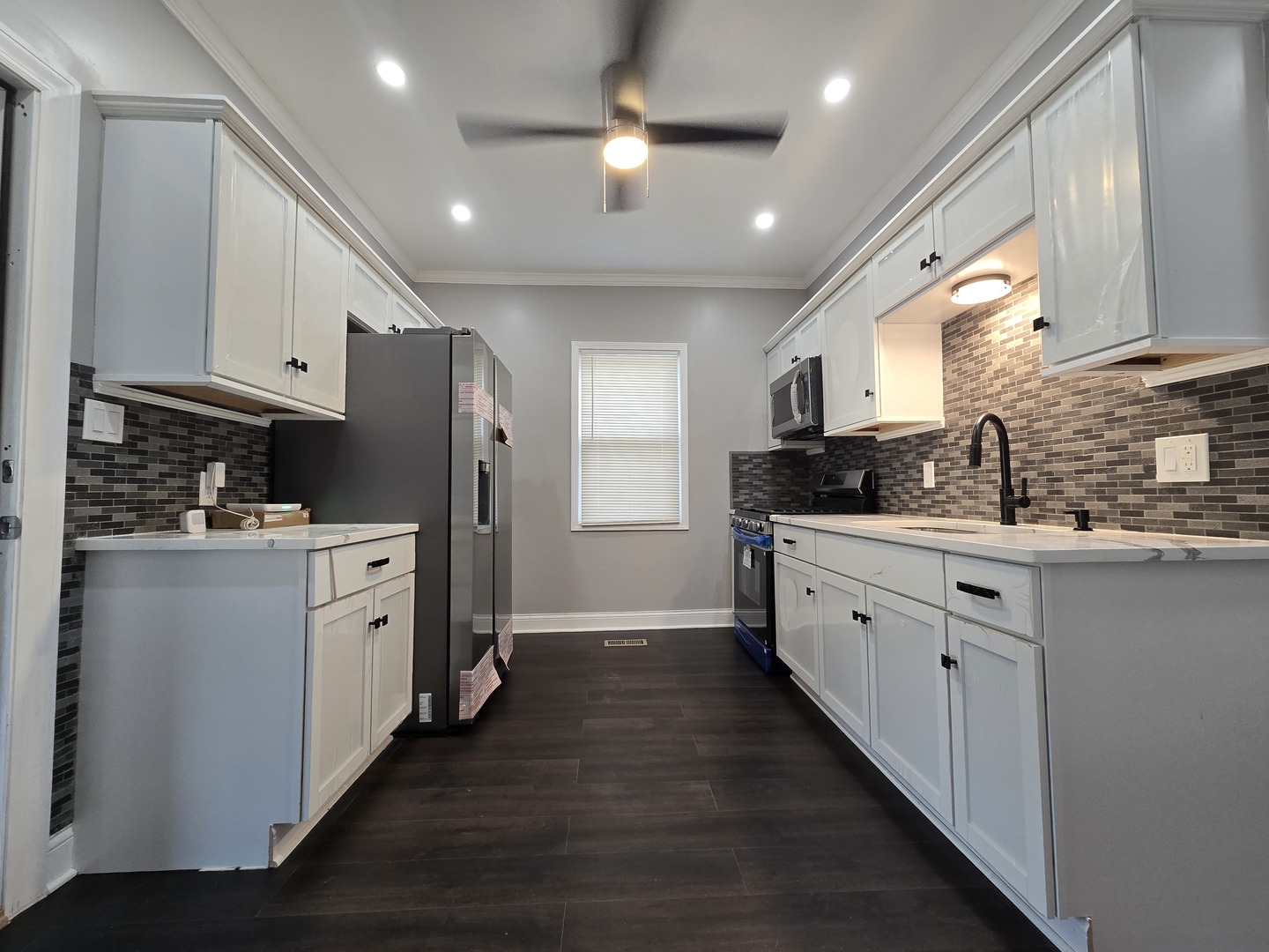 10215 S Emerald Avenue, Chicago, IL 60628