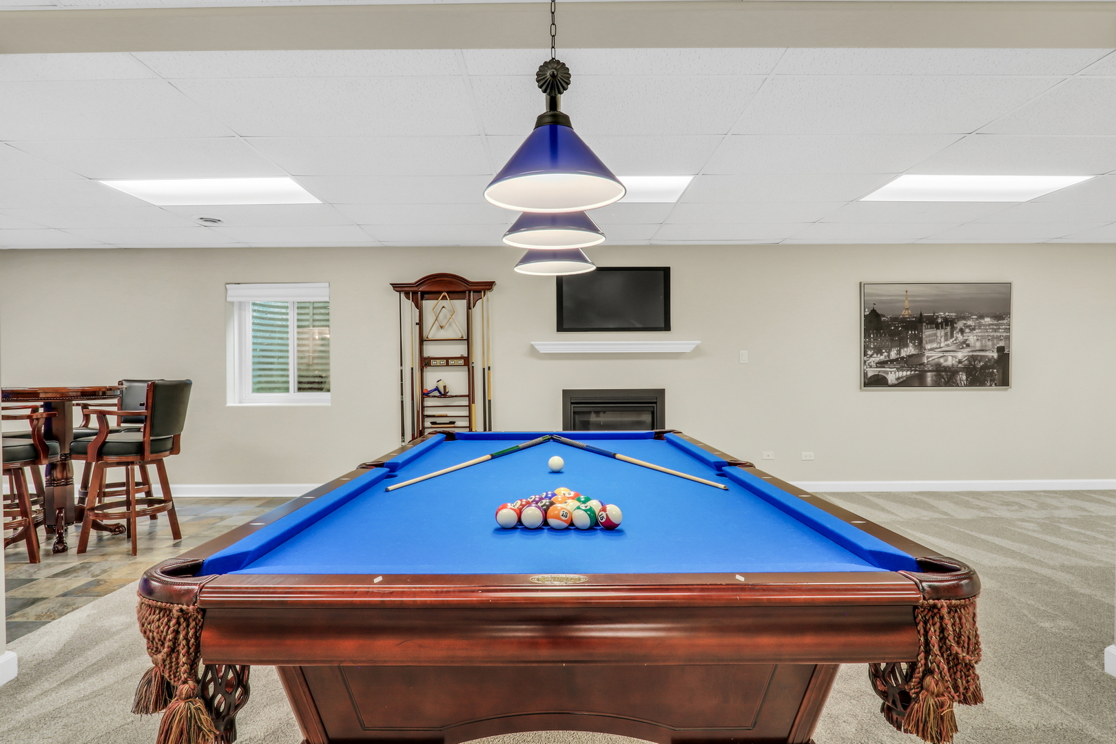 1093 Suffolk Court, Gurnee, IL 60031