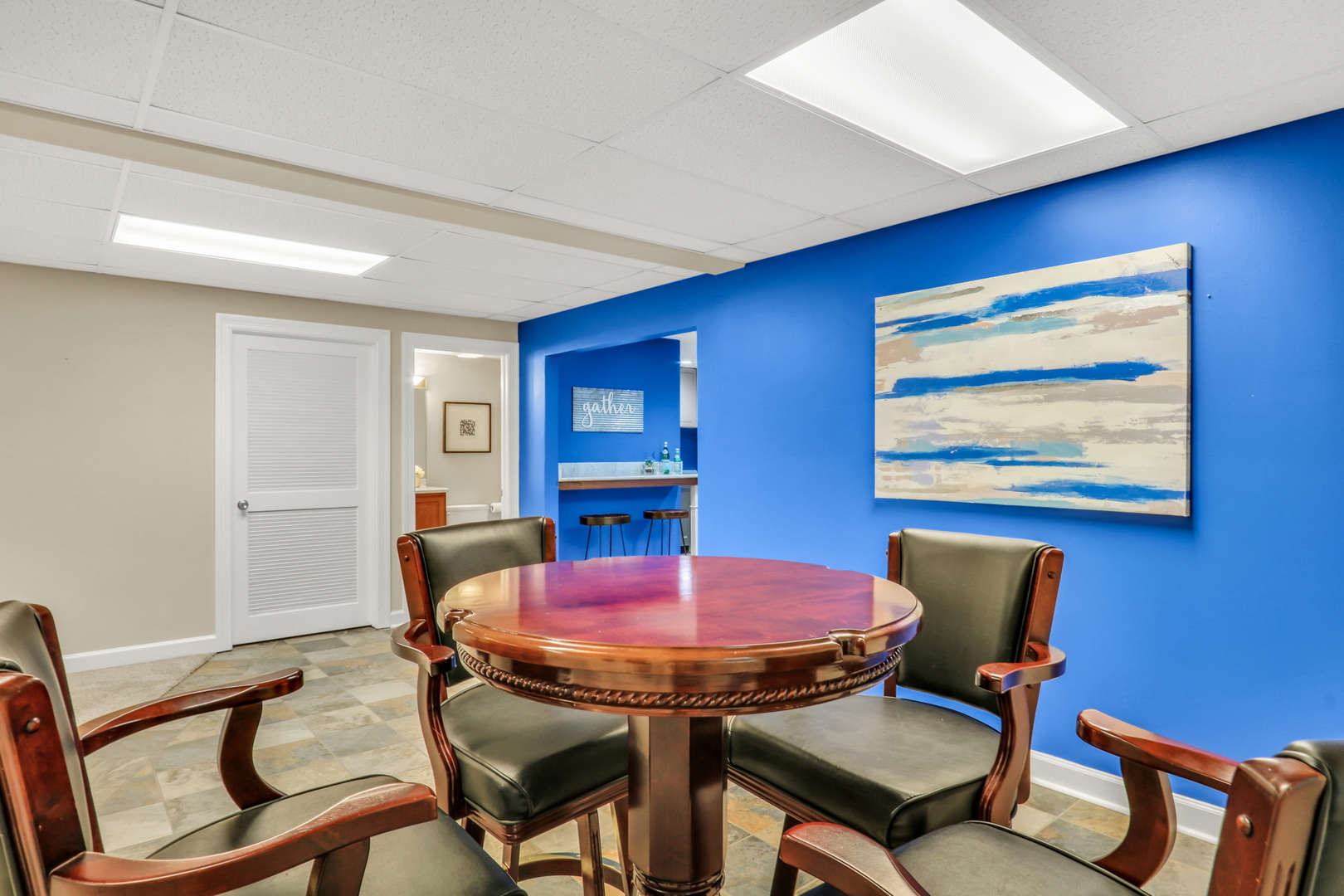 1093 Suffolk Court, Gurnee, IL 60031