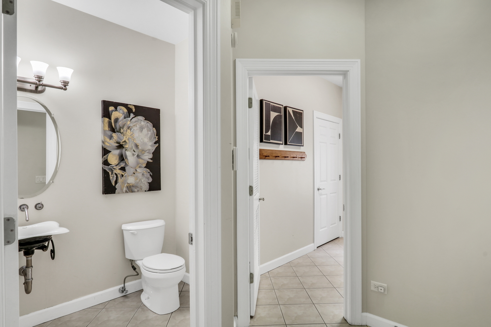 1093 Suffolk Court, Gurnee, IL 60031