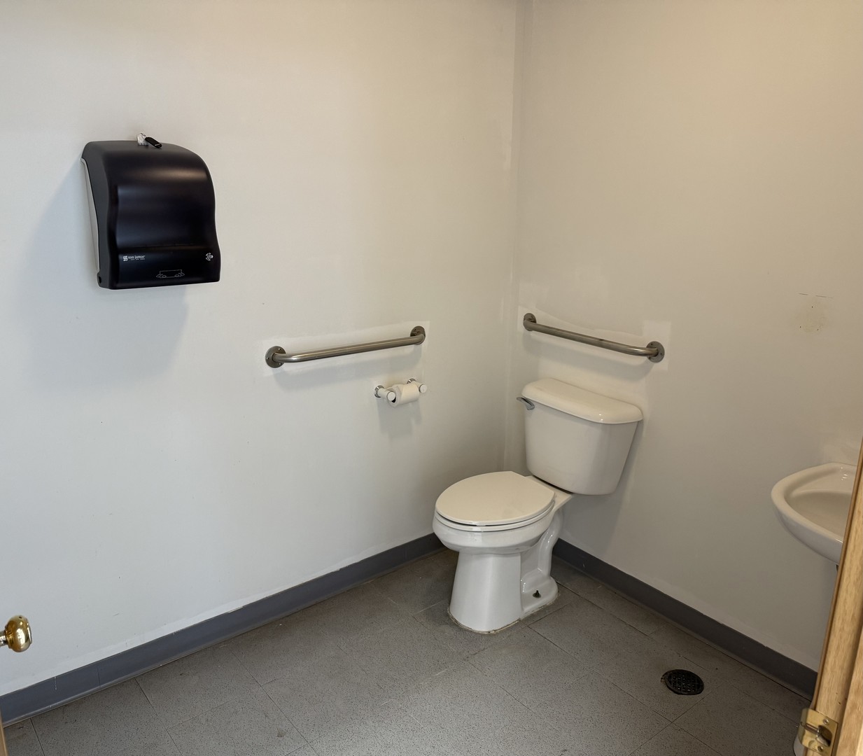 553 Collins Street #1, Joliet, IL 60432