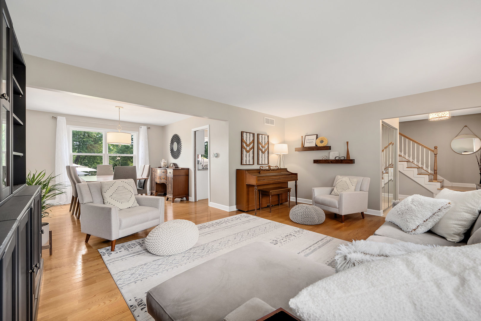 1906 Concord Drive, Downers Grove, IL 60516