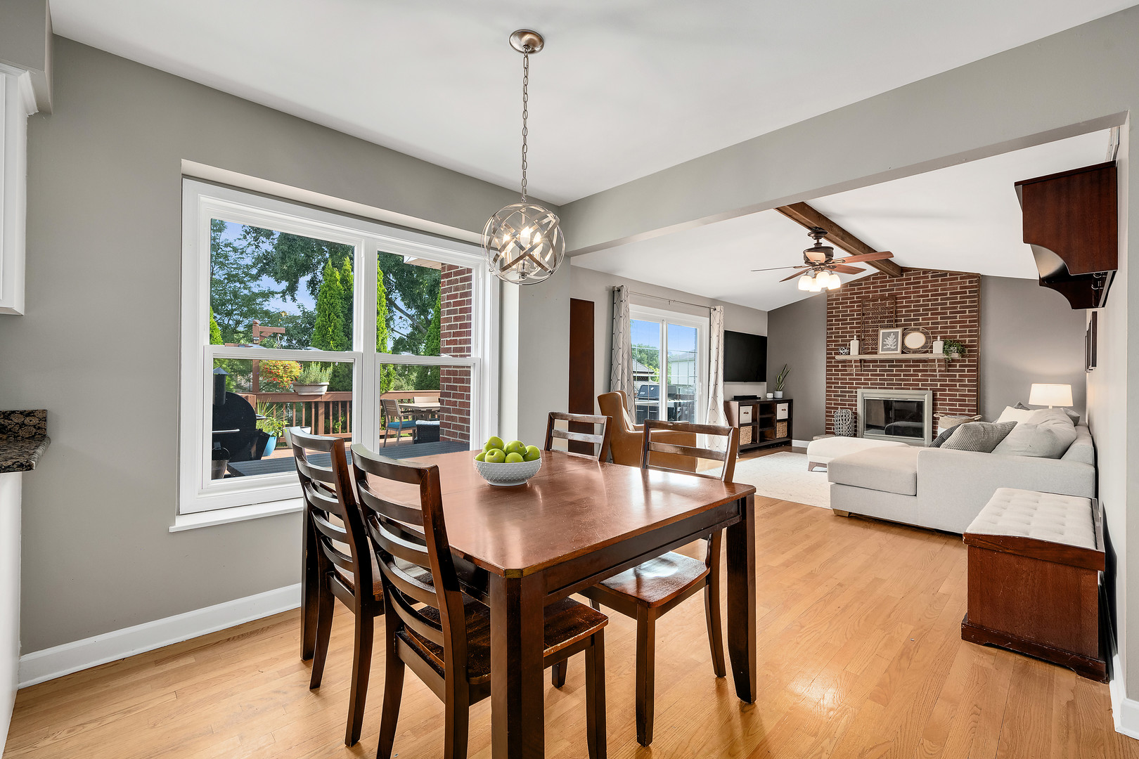 1906 Concord Drive, Downers Grove, IL 60516