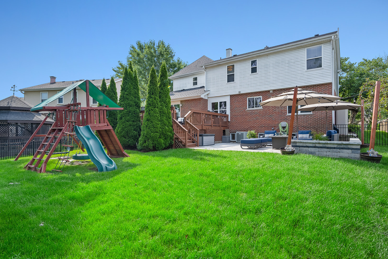 1906 Concord Drive, Downers Grove, IL 60516