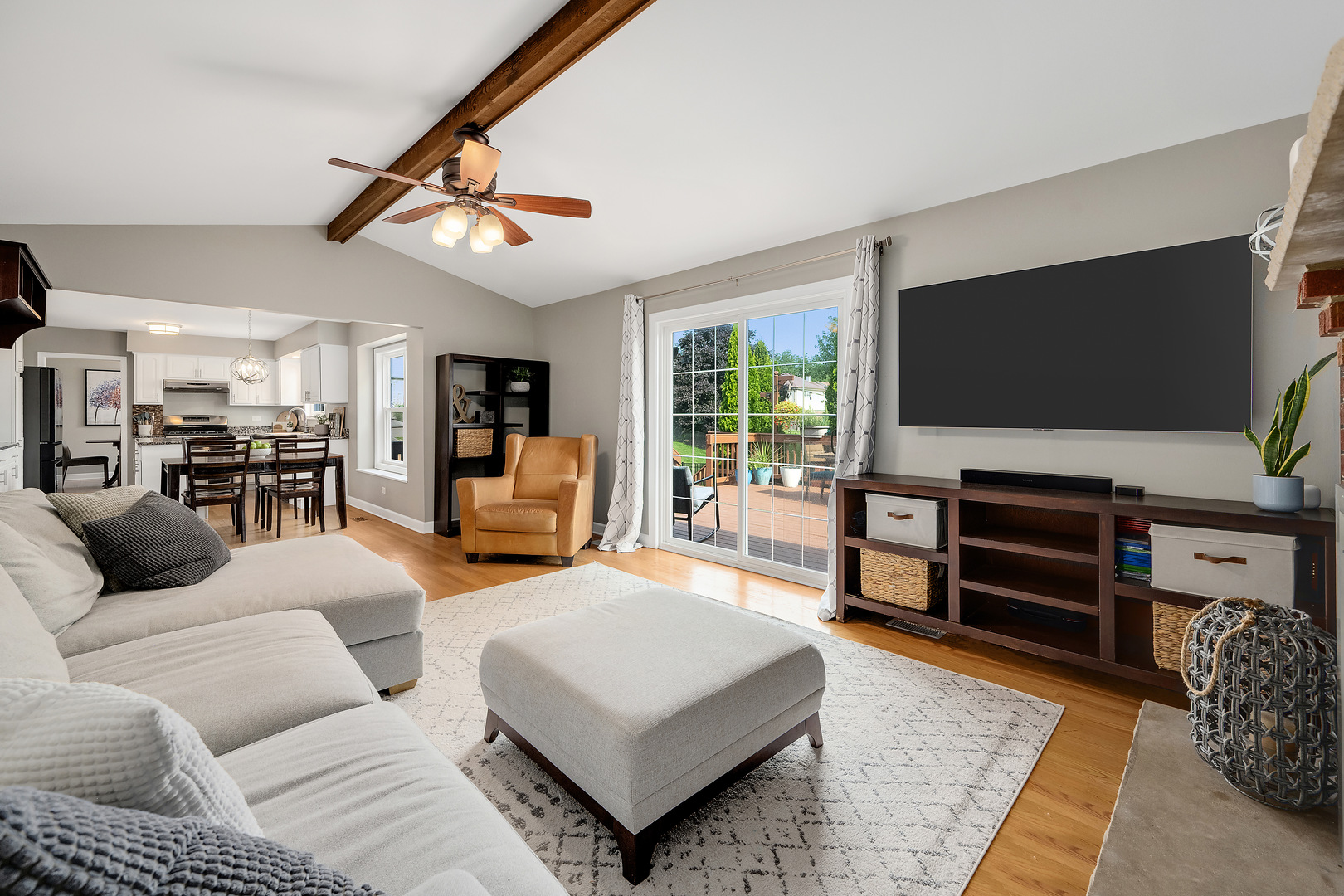 1906 Concord Drive, Downers Grove, IL 60516
