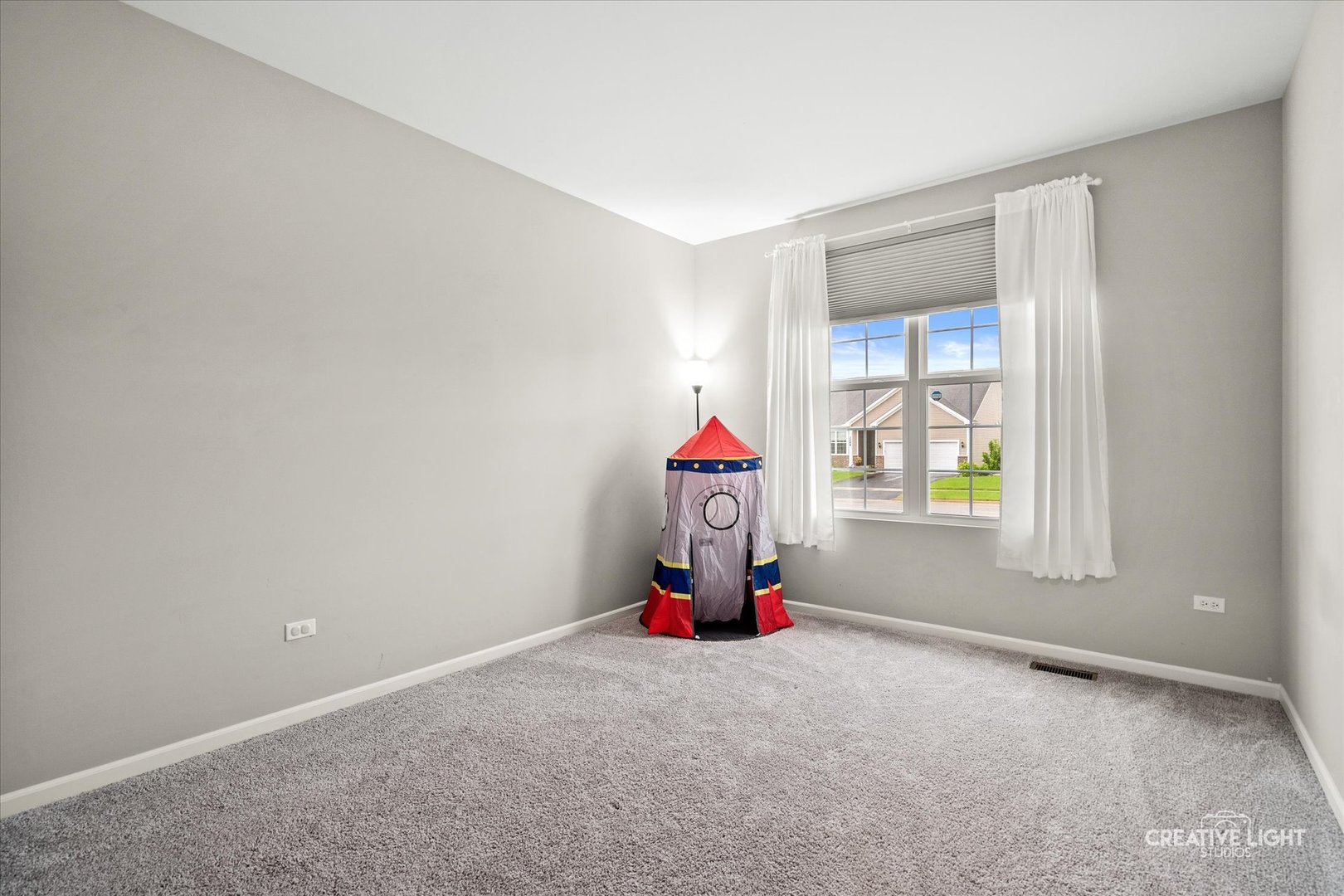 2671 Mclellan Boulevard, Yorkville, IL 60560