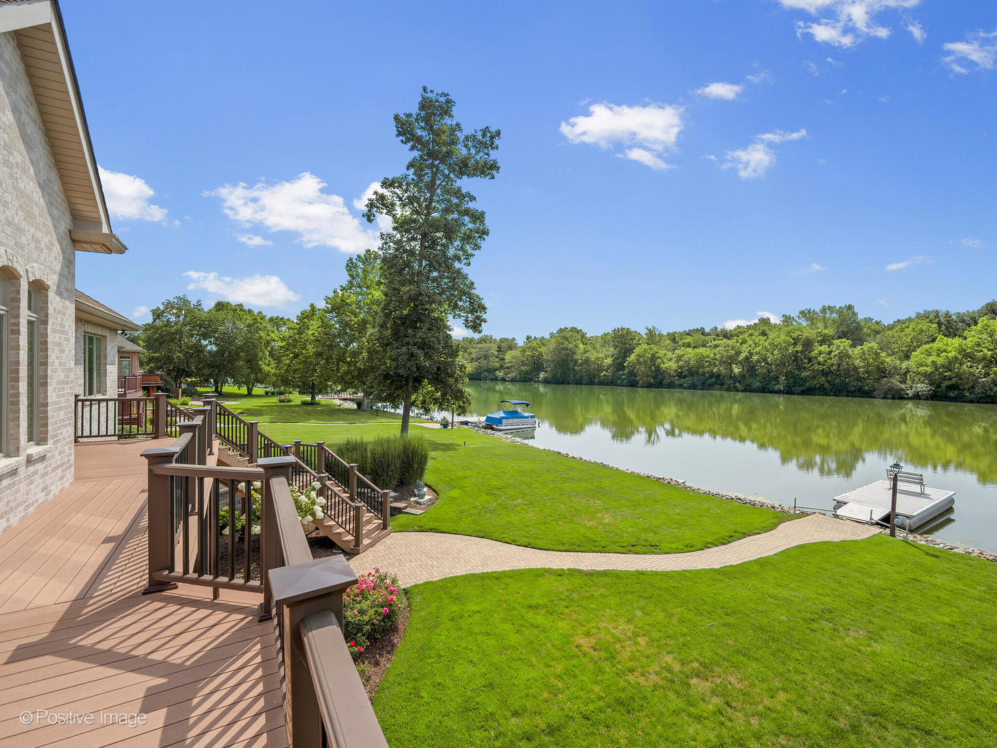 335 Edgewater Drive, Morris, IL 60450