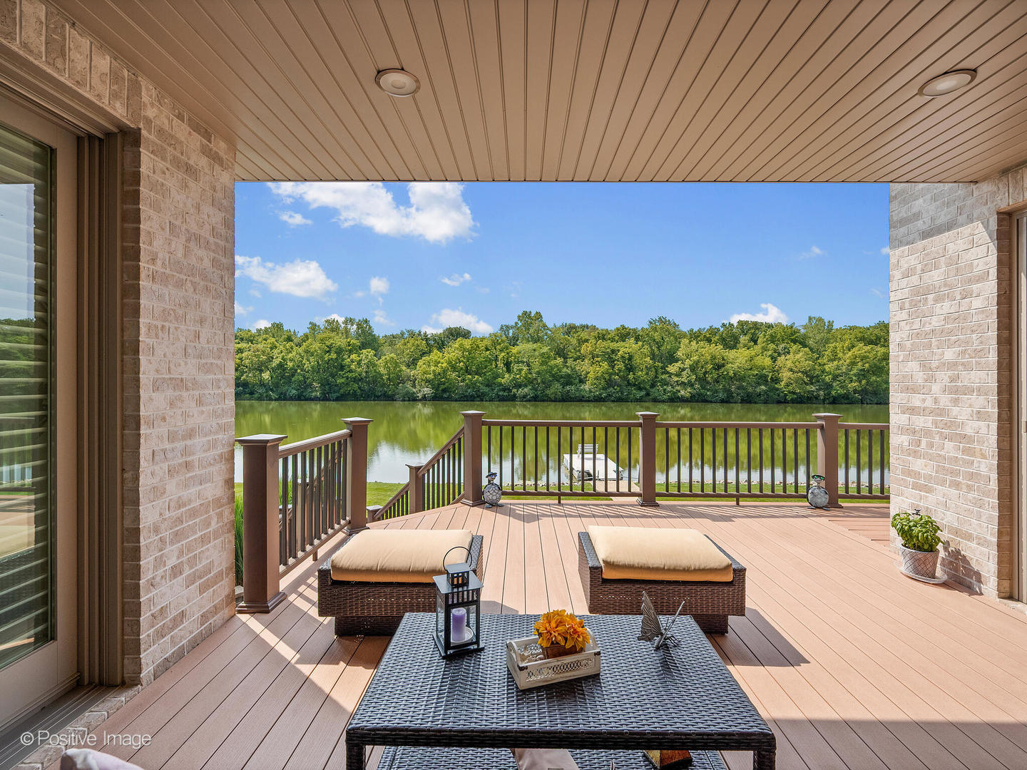 335 Edgewater Drive, Morris, IL 60450