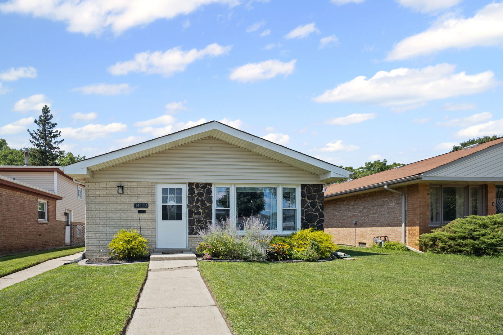 14112 S Saginaw Avenue, Burnham, IL 60633