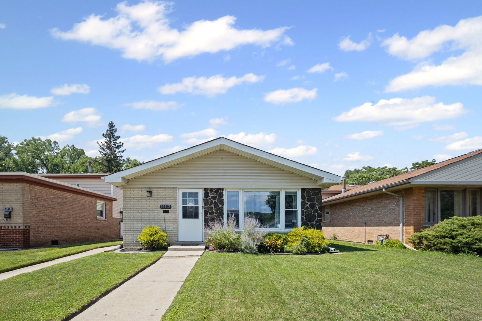 14112 S Saginaw Avenue, Burnham, IL 60633