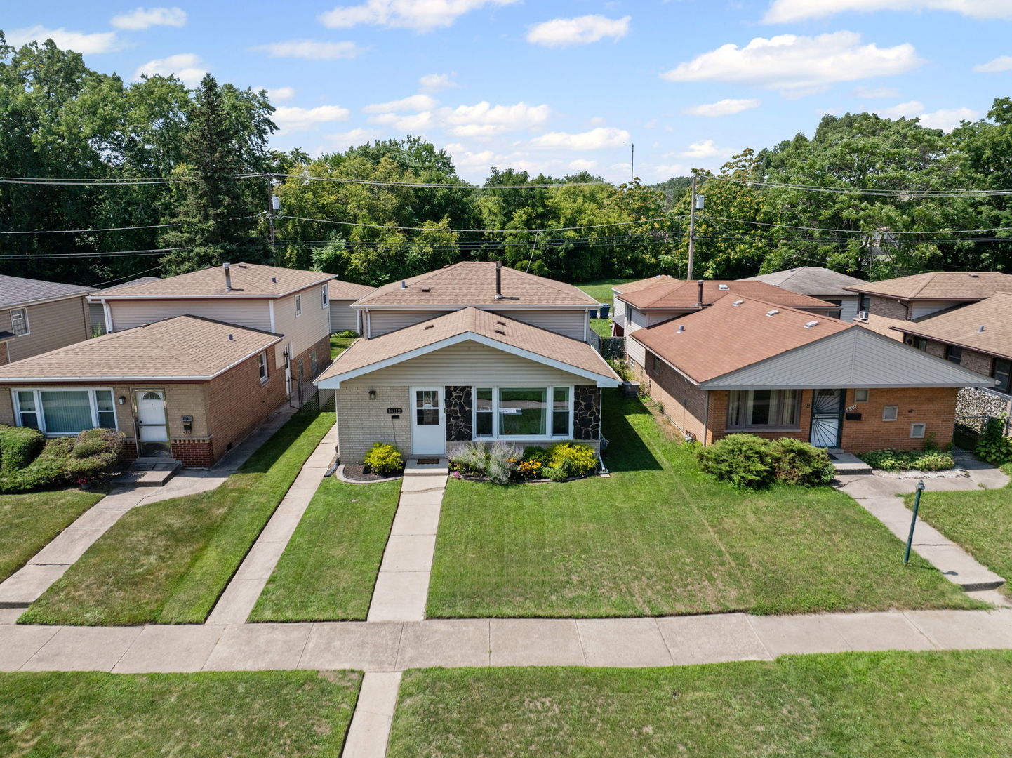 14112 S Saginaw Avenue, Burnham, IL 60633