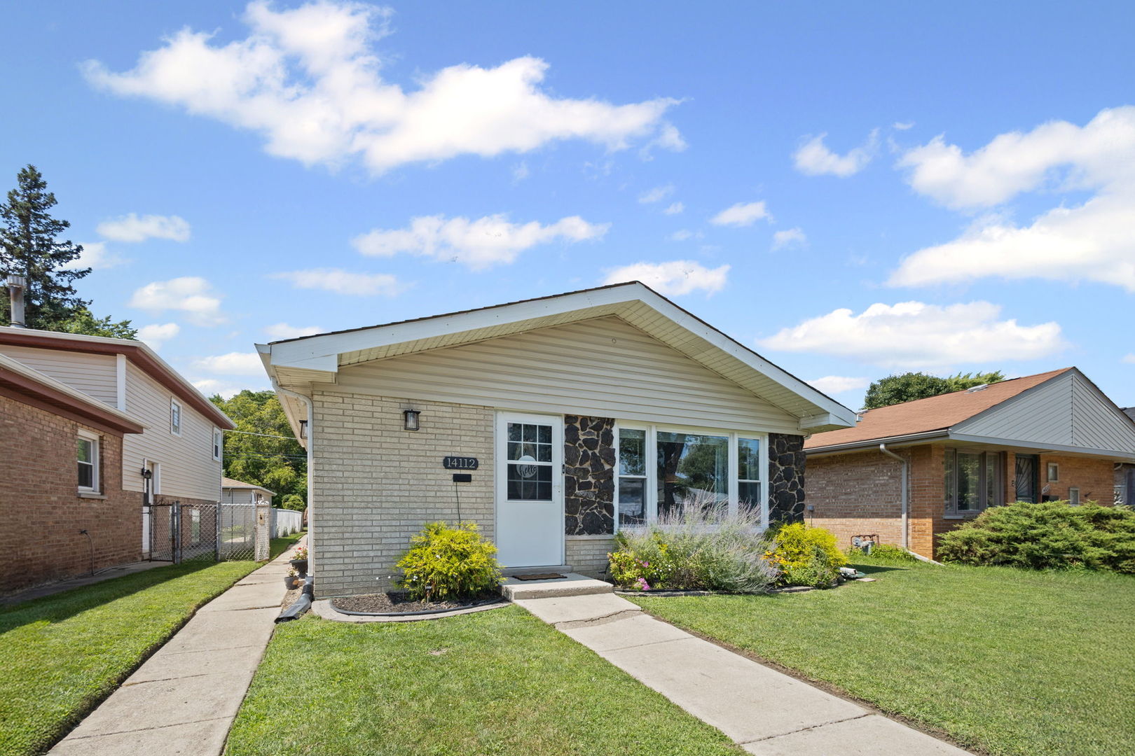 14112 S Saginaw Avenue, Burnham, IL 60633