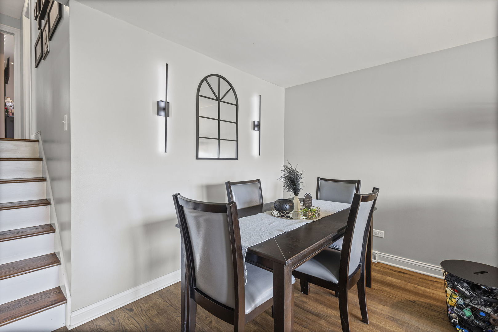 14112 S Saginaw Avenue, Burnham, IL 60633