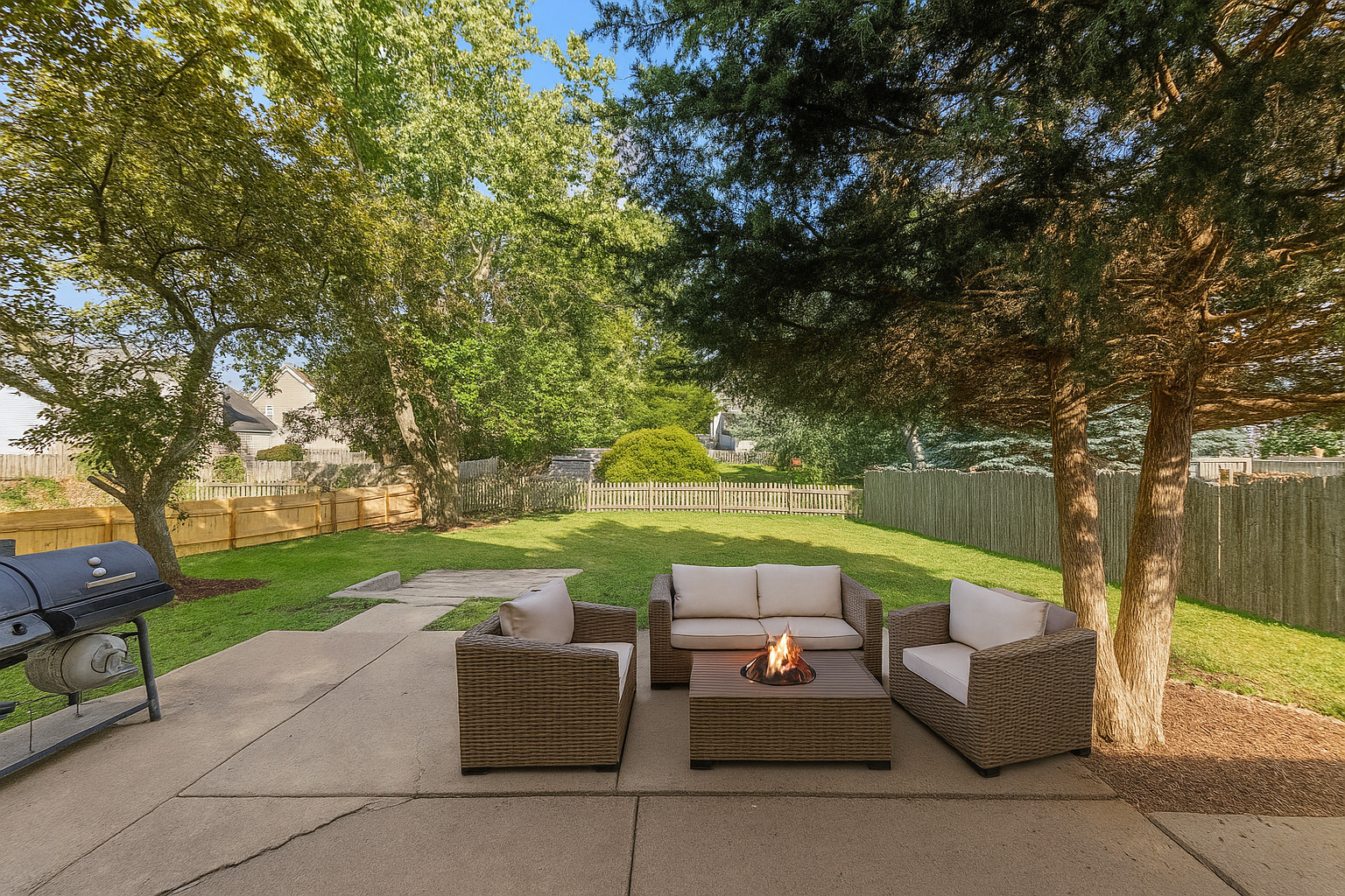 2031 Edinburgh Lane, Aurora, IL 60504