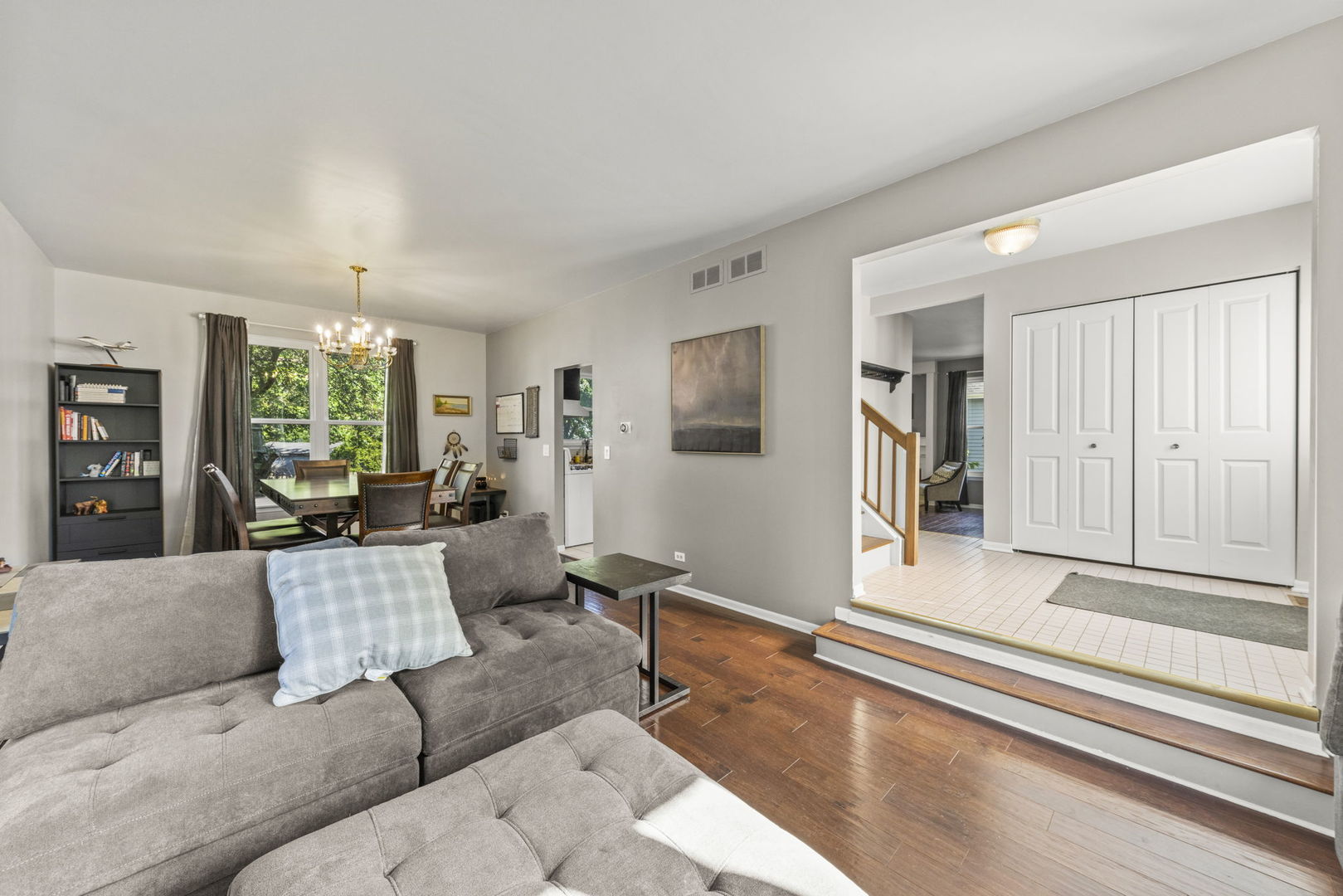 2031 Edinburgh Lane, Aurora, IL 60504