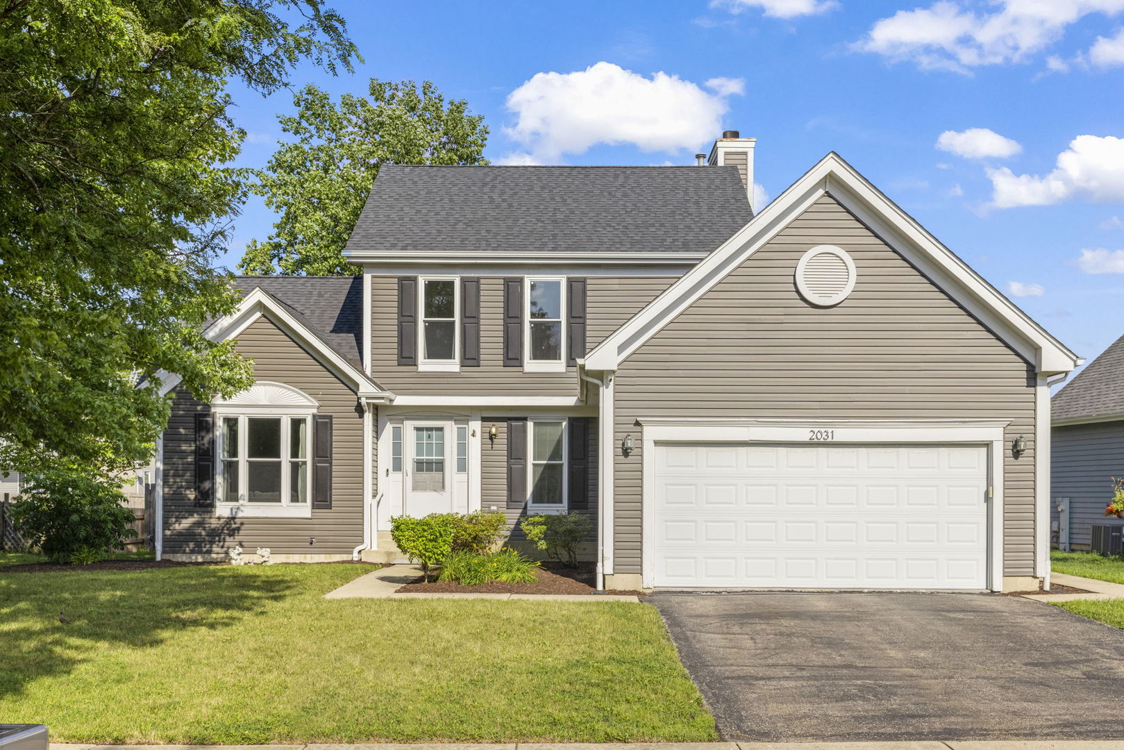 2031 Edinburgh Lane, Aurora, IL 60504