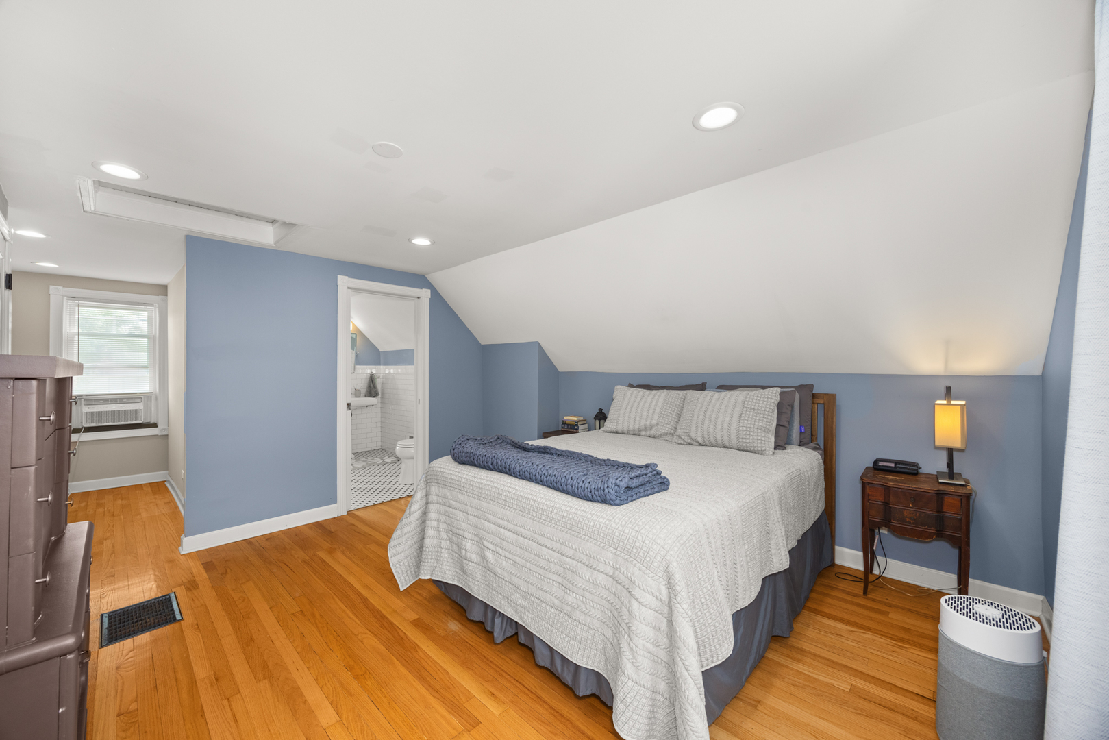 501 Elgin Avenue, Forest Park, IL 60130
