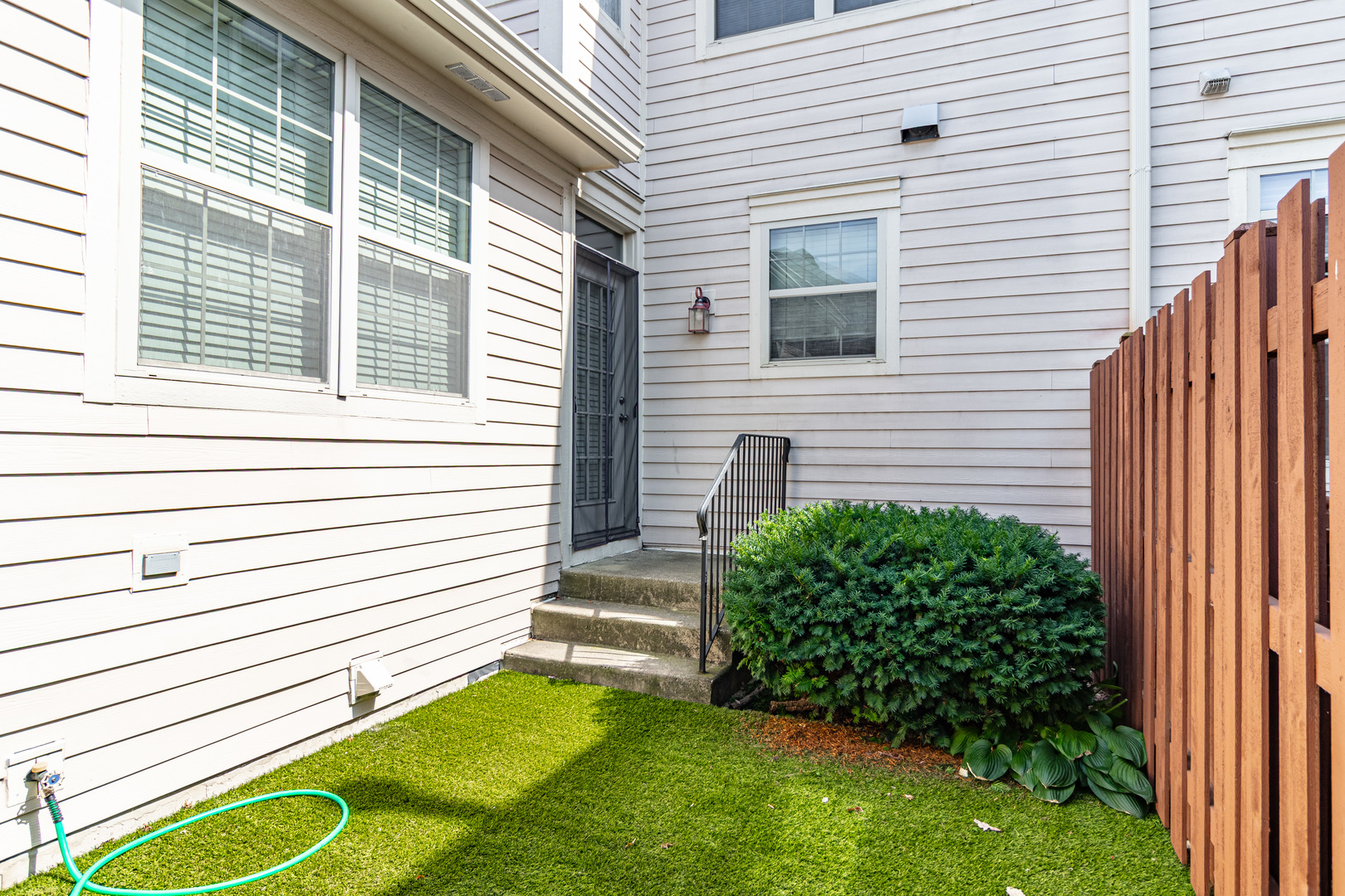 2460 VIOLET Street, Glenview, IL 60026