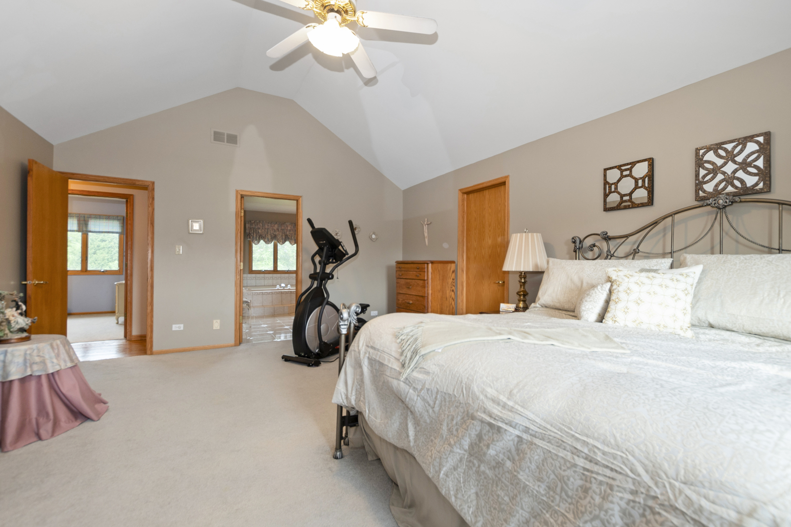 13124 W Beaver Lake Drive, Homer Glen, IL 60491
