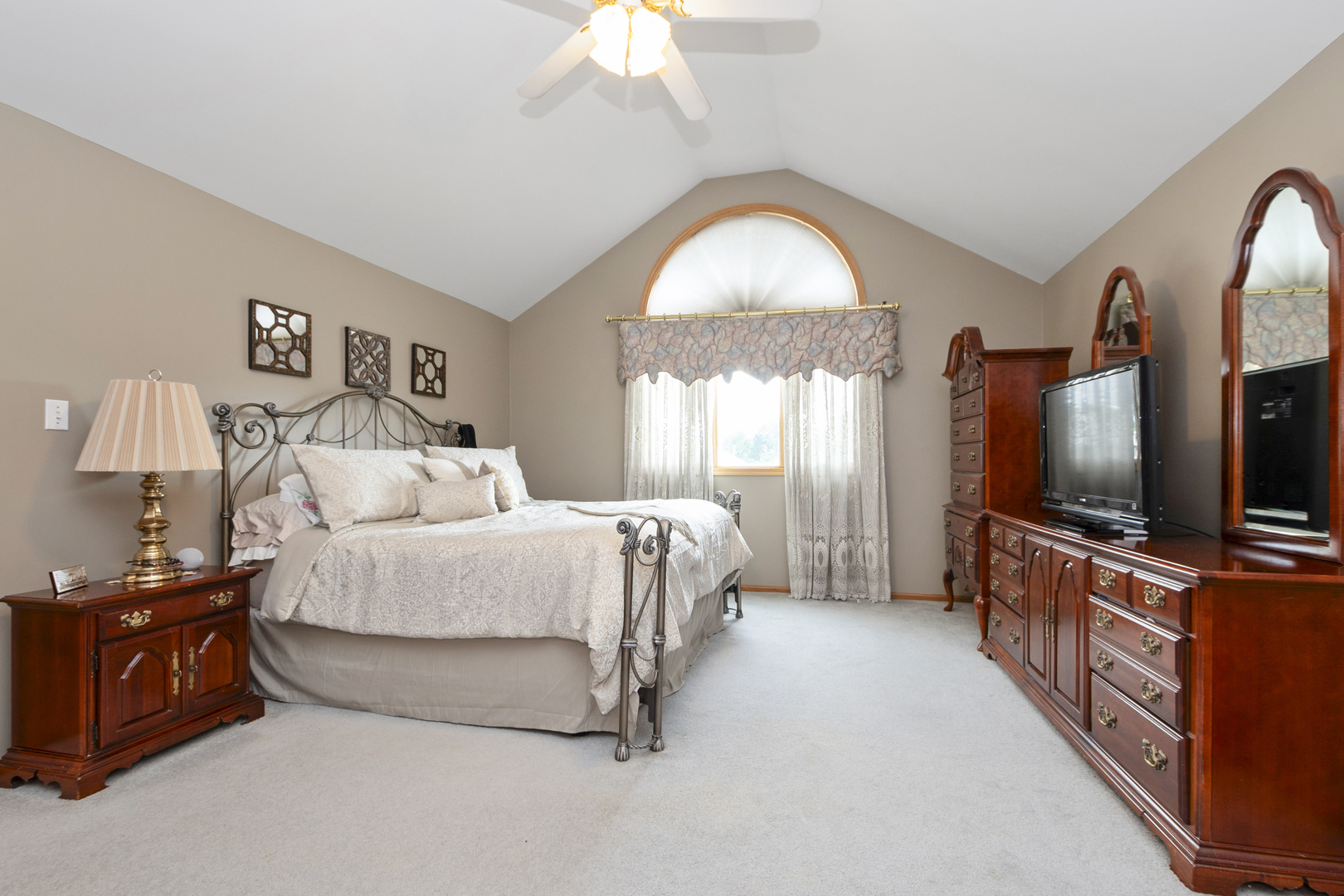 13124 W Beaver Lake Drive, Homer Glen, IL 60491