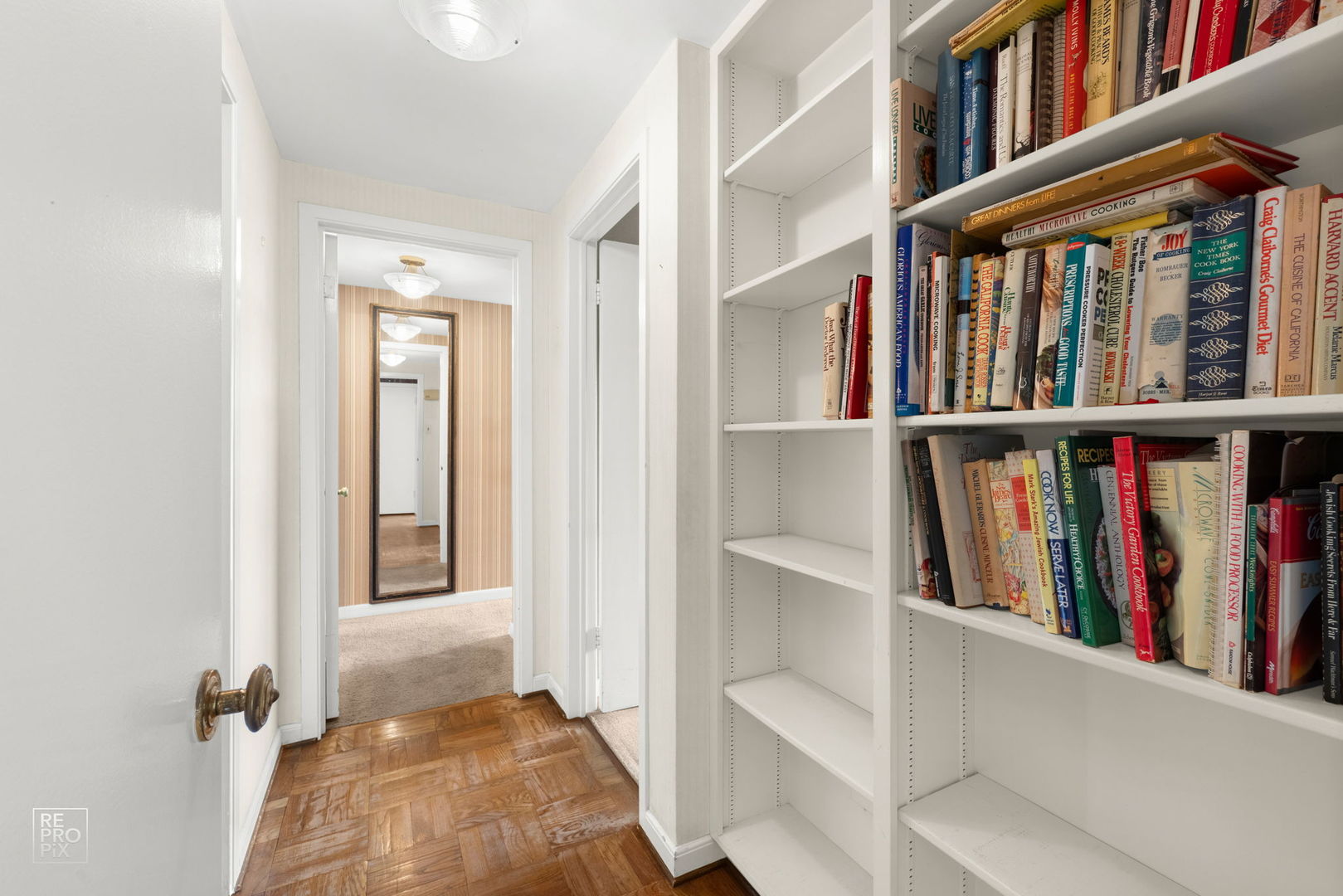 1500 Hinman Avenue #302, Evanston, IL 60201