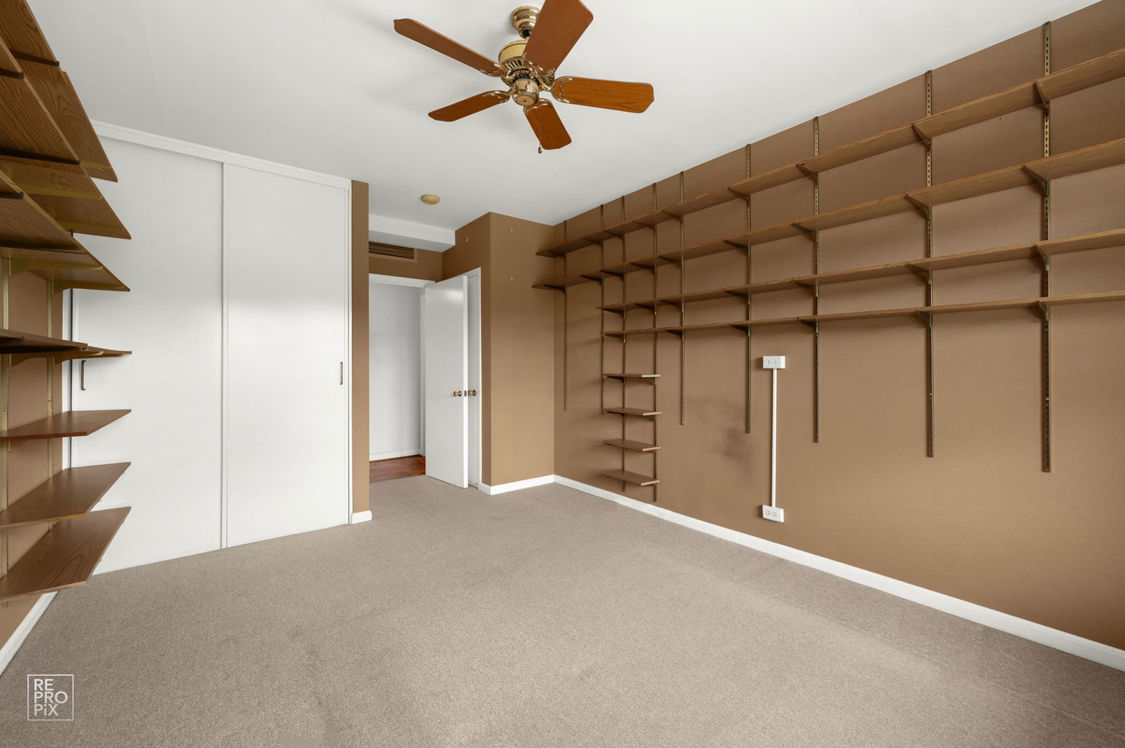 1500 Hinman Avenue #302, Evanston, IL 60201