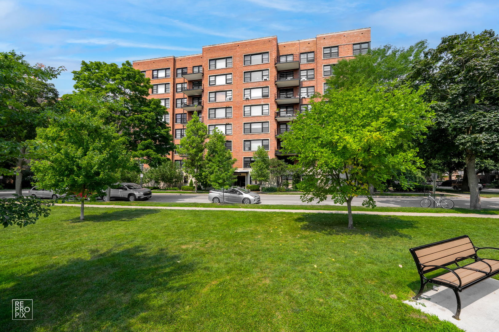 1500 Hinman Avenue #302, Evanston, IL 60201