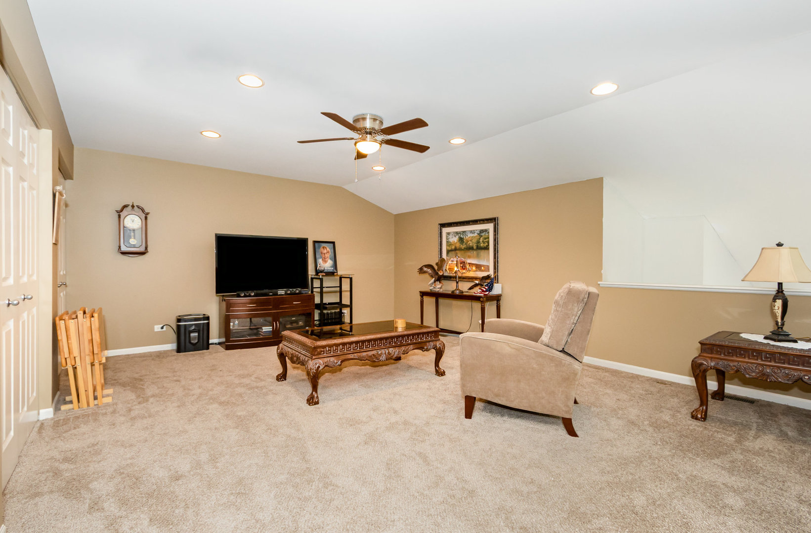 909 Bluebell Circle, Joliet, IL 60431