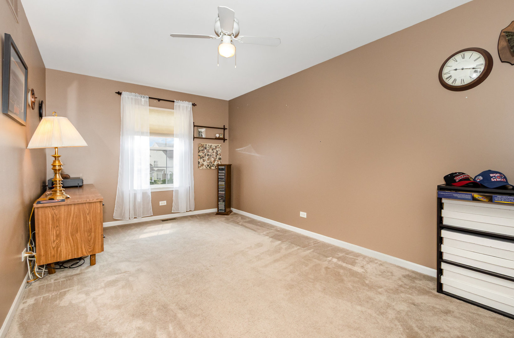 909 Bluebell Circle, Joliet, IL 60431