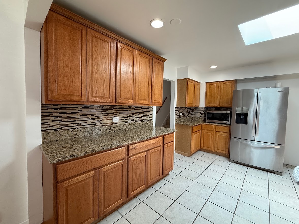 572 N Emroy Avenue, Elmhurst, IL 60126