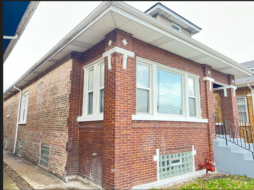 8018 S Laflin Street, Chicago, IL 60620