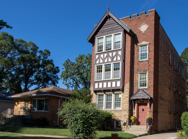 3434 Arden #2, Brookfield, IL 60513
