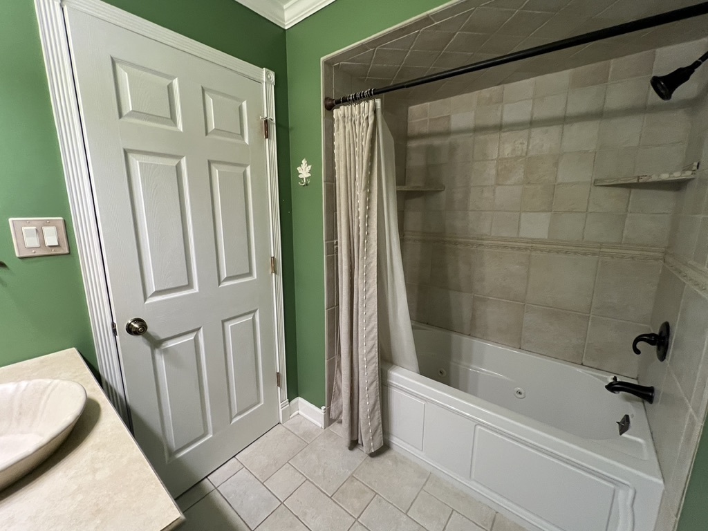 619 Tanglewood Lane, Frankfort, IL 60423