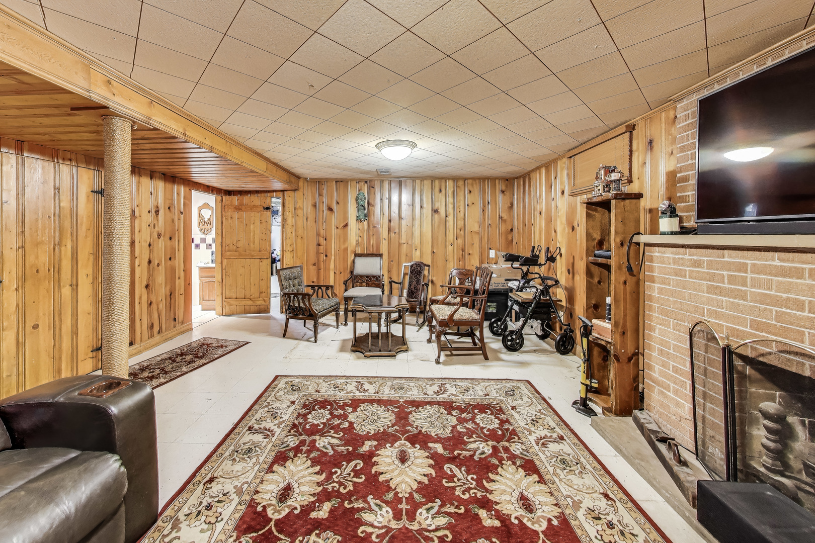 2936 W Jerome Avenue, Chicago, IL 60645