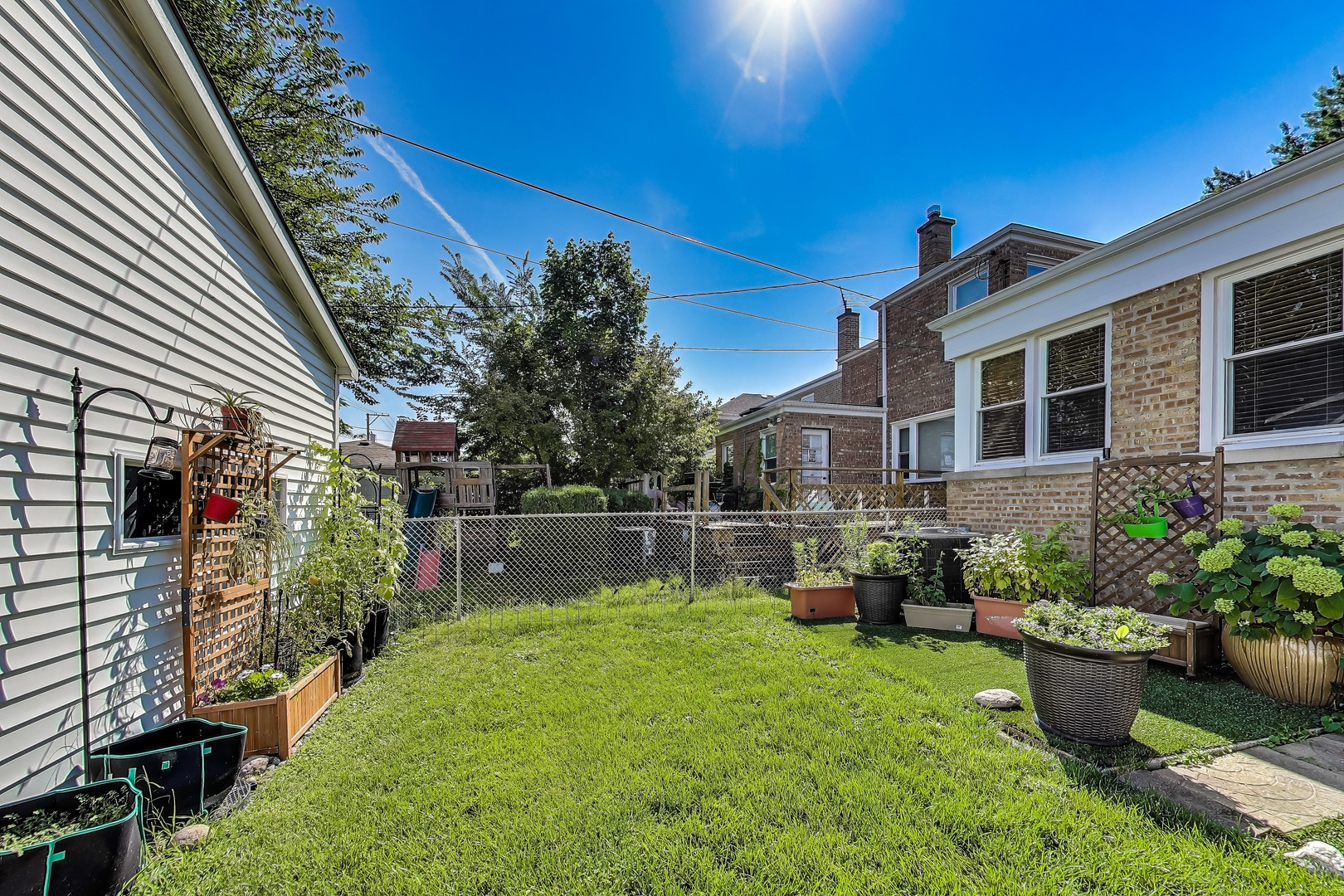 2936 W Jerome Avenue, Chicago, IL 60645