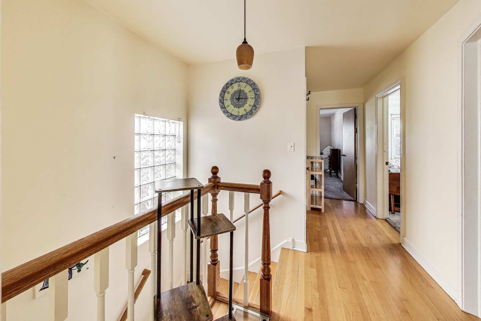 2936 W Jerome Avenue, Chicago, IL 60645