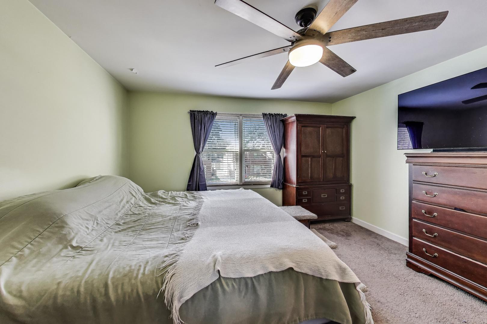 2936 W Jerome Avenue, Chicago, IL 60645